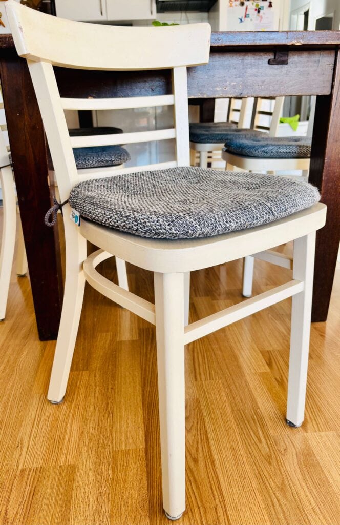 wooden-chair-seat-cushion