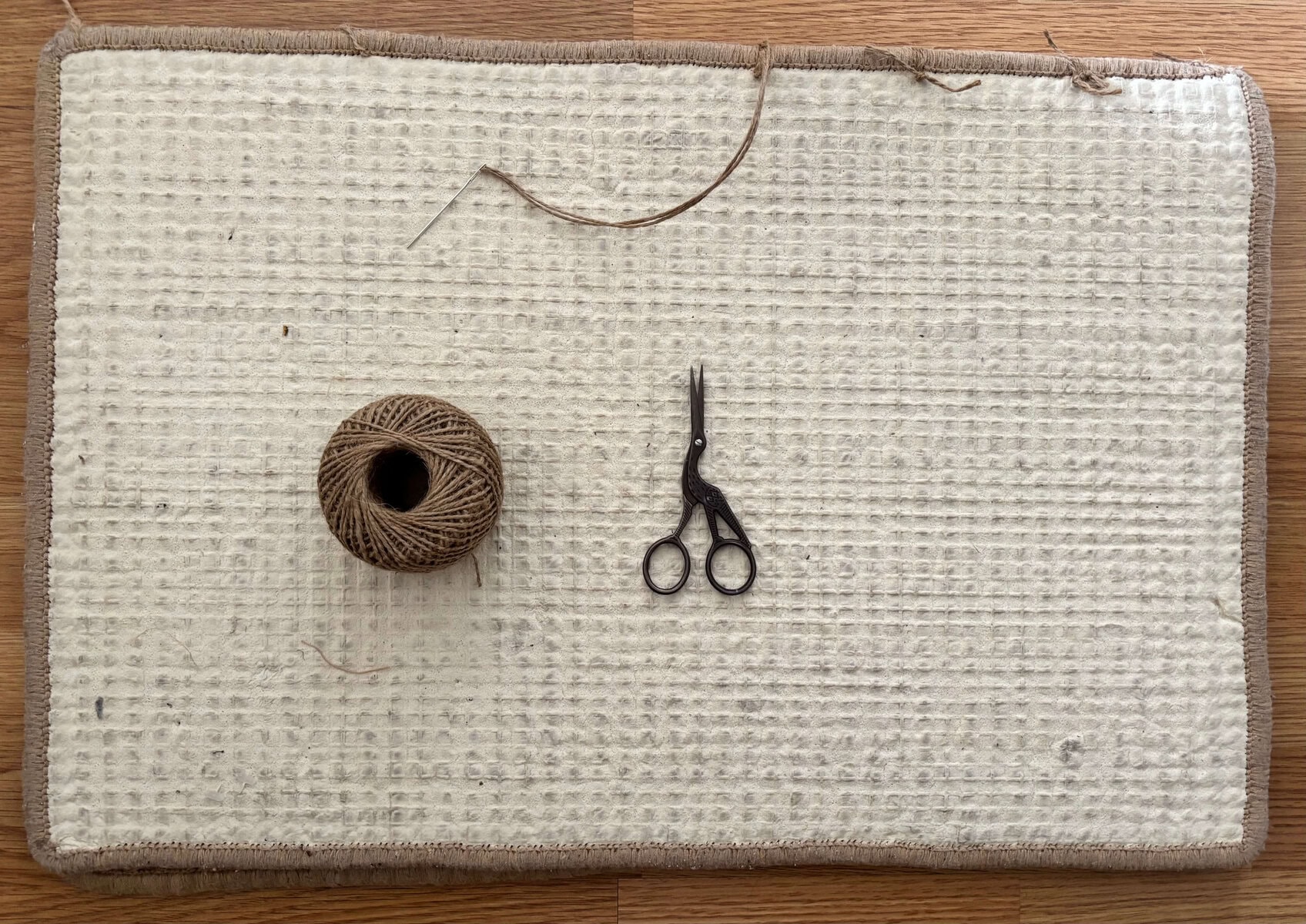floor-mats-with-scissors-and-twine